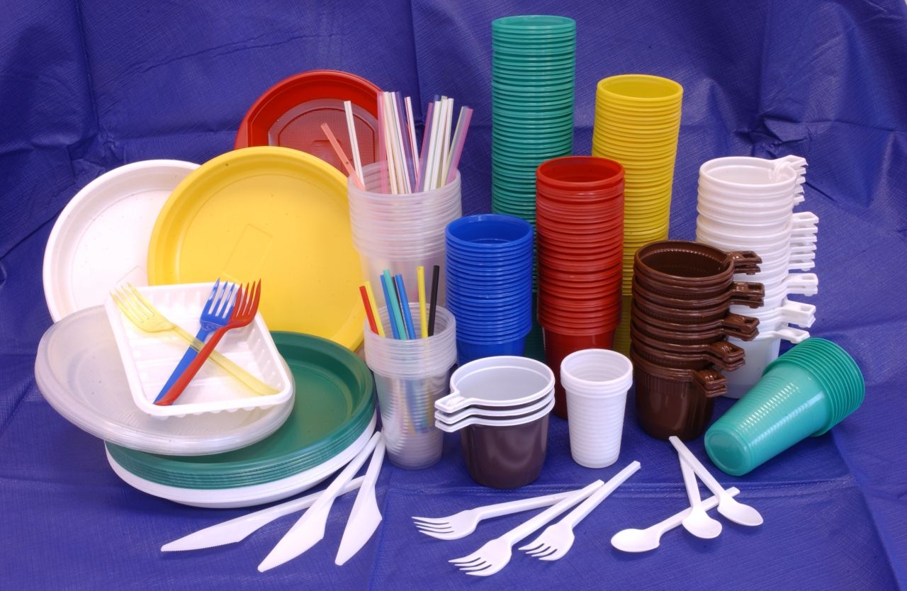 Пластик в повседневной жизни: удобство и практичность изделий